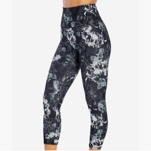 Balance Collection Cropped Leggings